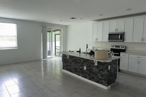 House in Winter Haven, Florida 3 bedrooms, 183.76 sq.m. № 2094836 - photo 8