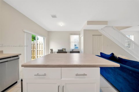 Adosado en venta en Homestead, Florida, 3 dormitorios, 123.37 m2 № 1781543 - foto 15