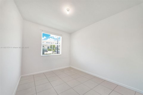 Adosado en venta en Homestead, Florida, 3 dormitorios, 123.37 m2 № 1781543 - foto 6
