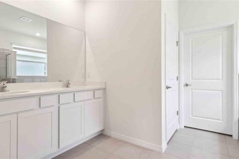 Casa en venta en Brooksville, Florida, 4 dormitorios, 220.36 m2 № 1815207 - foto 16