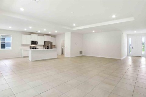 Casa en venta en Brooksville, Florida, 4 dormitorios, 220.36 m2 № 1815207 - foto 9