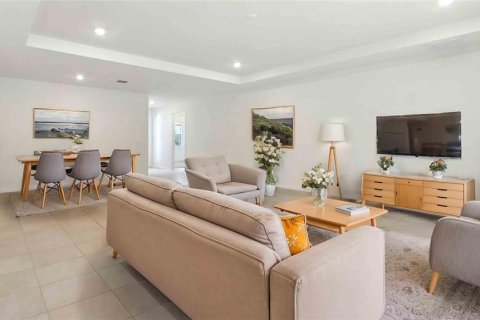 Casa en venta en Brooksville, Florida, 4 dormitorios, 220.36 m2 № 1815207 - foto 2