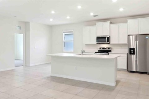 Casa en venta en Brooksville, Florida, 4 dormitorios, 220.36 m2 № 1815207 - foto 13