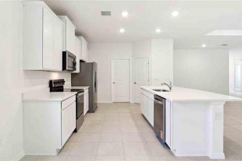 Casa en venta en Brooksville, Florida, 4 dormitorios, 220.36 m2 № 1815207 - foto 14