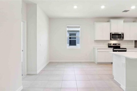 Casa en venta en Brooksville, Florida, 4 dormitorios, 220.36 m2 № 1815207 - foto 10