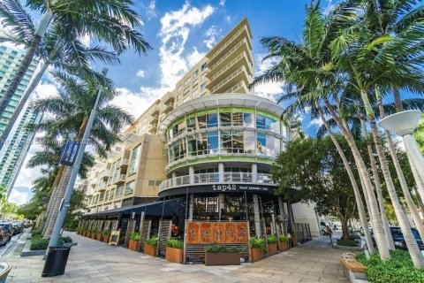 Condo in Miami, Florida, 2 bedrooms  № 1701611 - photo 27