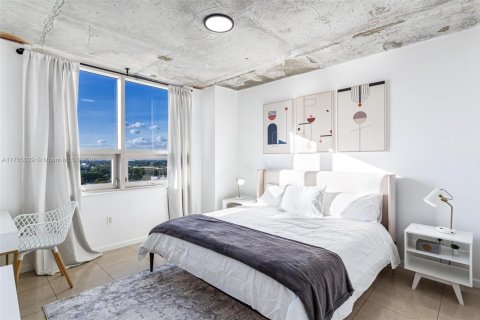 Condo in Miami, Florida, 2 bedrooms  № 1701611 - photo 13