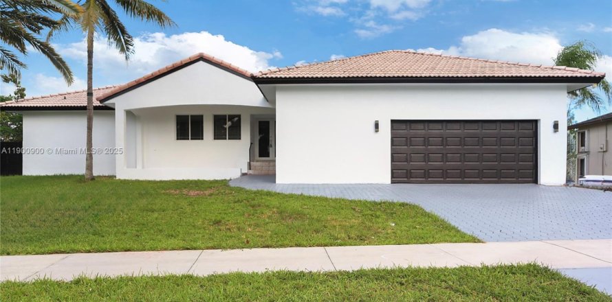 Дом в Катлер-Бей, Флорида 4 спальни, 257.34м2 № 1953005