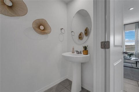Townhouse in Davenport, Florida 3 bedrooms, 134.8 sq.m. № 2104901 - photo 6