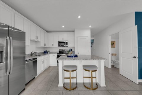 Townhouse in Davenport, Florida 3 bedrooms, 134.8 sq.m. № 2104901 - photo 8