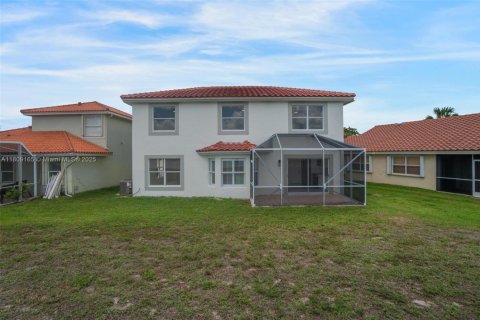 House in Boca Raton, Florida 4 bedrooms, 179.02 sq.m. № 1749803 - photo 28