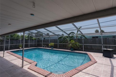 House in Merrit Island, Florida 3 bedrooms, 115.57 sq.m. № 1769316 - photo 5