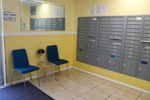 Condominio en venta en Plantation, Florida, 1 dormitorio, 61.32 m2 № 1170975 - foto 1