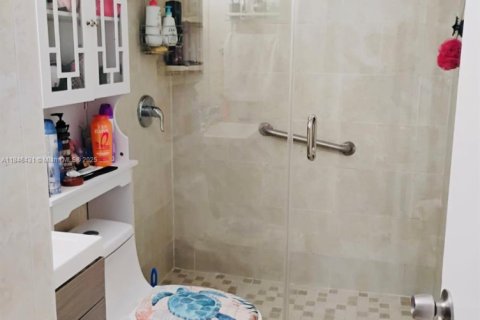 Купить кондоминиум в Суитуотер, Флорида 2 спальни, 66.89м2, № 1857302 - фото 2