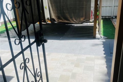 Купить кондоминиум в Суитуотер, Флорида 2 спальни, 66.89м2, № 1857302 - фото 10