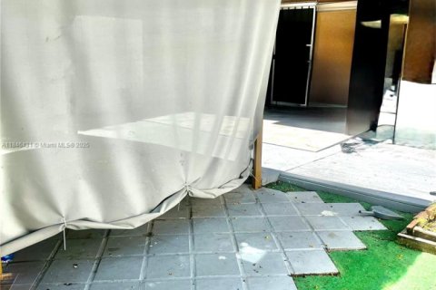 Купить кондоминиум в Суитуотер, Флорида 2 спальни, 66.89м2, № 1857302 - фото 11