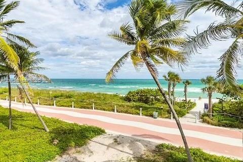 Copropriété à louer à Miami Beach, Floride: 1 chambre, 91.04 m2 № 2401470 - photo 7