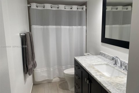 Copropriété à louer à Miami Beach, Floride: 1 chambre, 91.04 m2 № 2401470 - photo 14