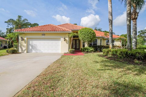 Villa ou maison à vendre à Vero Beach, Floride: 3 chambres, 221.29 m2 № 2249991 - photo 2