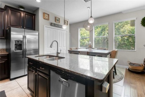 Casa en venta en Land O' Lakes, Florida, 5 dormitorios, 305.74 m2 № 1832809 - foto 15