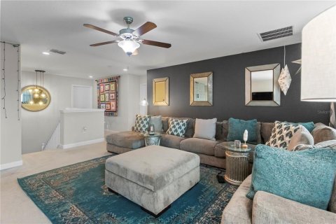 Casa en venta en Land O' Lakes, Florida, 5 dormitorios, 305.74 m2 № 1832809 - foto 25