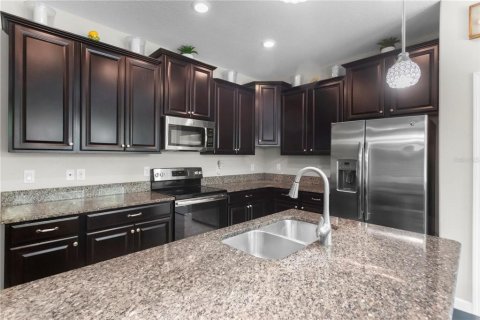 Casa en venta en Land O' Lakes, Florida, 5 dormitorios, 305.74 m2 № 1832809 - foto 14