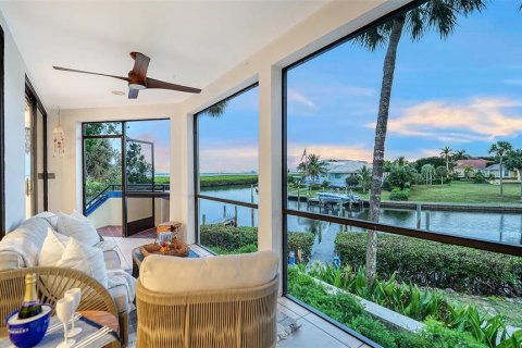 Touwnhouse à Longboat Key, Floride 4 chambres, 264.4 m2 № 2408333