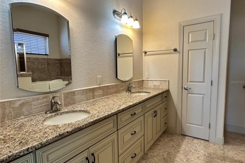 House in Polk City, Florida 2 bedrooms, 180.69 sq.m. № 1816894 - photo 18