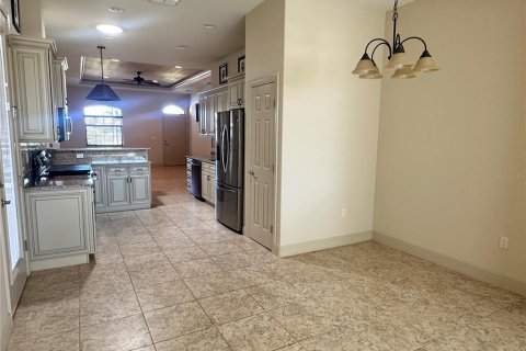 House in Polk City, Florida 2 bedrooms, 180.69 sq.m. № 1816894 - photo 12