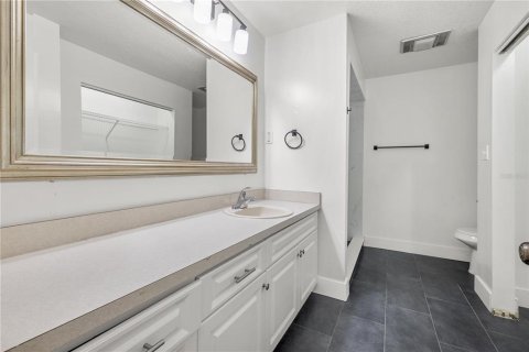 Villa ou maison à vendre à Tampa, Floride: 3 chambres, 276.85 m2 № 2361027 - photo 30