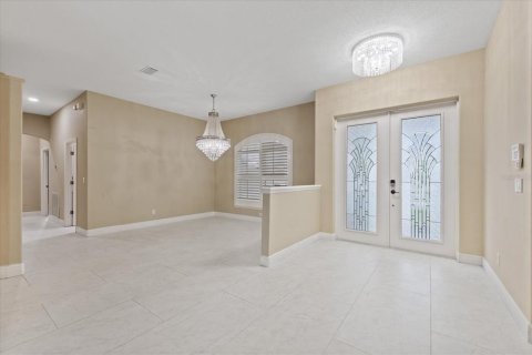 House in Gulfport, Florida 4 bedrooms, 248.42 sq.m. № 2323043 - photo 21