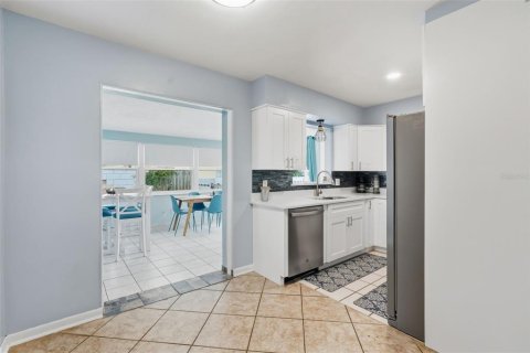 Casa en venta en Largo, Florida, 3 dormitorios, 124.4 m2 № 2135213 - foto 19