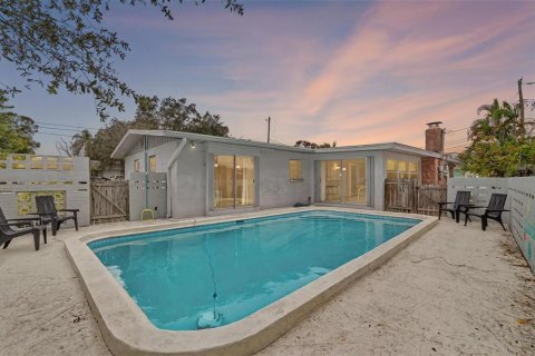 Casa en venta en Largo, Florida, 3 dormitorios, 124.4 m2 № 2135213 - foto 4
