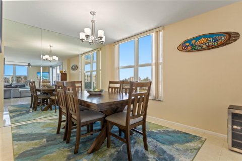 Condo in Hollywood, Florida, 3 bedrooms  № 1865600 - photo 11