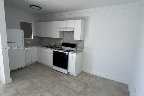 Condo in Miami, Florida, 1 bedroom  № 2000514 - photo 4