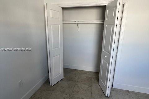 Condo in Miami, Florida, 1 bedroom  № 2000514 - photo 9