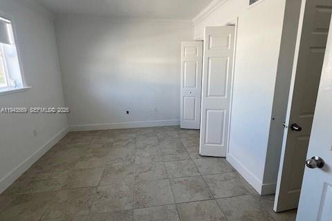 Condo in Miami, Florida, 1 bedroom  № 2000514 - photo 7