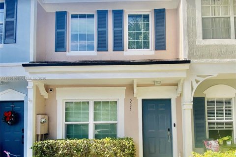 Купить таунхаус в Маргит, Флорида 2 спальни, 103.12м2, № 1996424 - фото 3