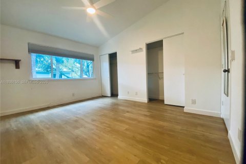 Купить таунхаус в Маргит, Флорида 2 спальни, 103.12м2, № 1996424 - фото 25