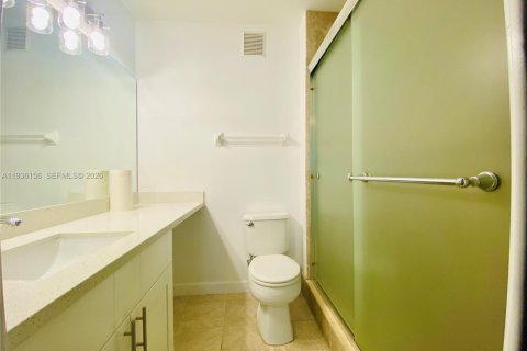 Купить таунхаус в Маргит, Флорида 2 спальни, 103.12м2, № 1996424 - фото 29