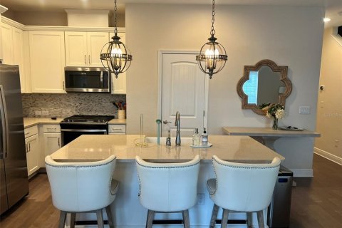 Touwnhouse à louer à Tampa, Floride: 3 chambres, 155.8 m2 № 2102077 - photo 4