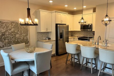 Touwnhouse à louer à Tampa, Floride: 3 chambres, 155.8 m2 № 2102077 - photo 2