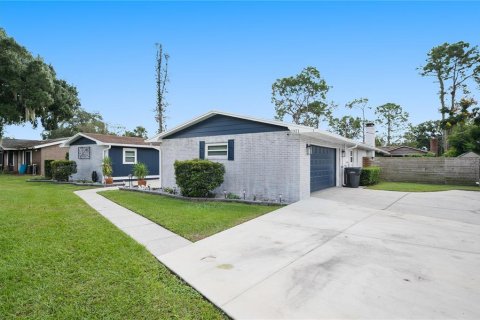 Villa ou maison à vendre à Lakeland, Floride: 5 chambres, 217.48 m2 № 2421740 - photo 3