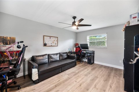 Villa ou maison à vendre à Lakeland, Floride: 5 chambres, 217.48 m2 № 2421740 - photo 16