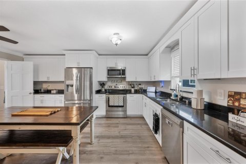 Villa ou maison à vendre à Lakeland, Floride: 5 chambres, 217.48 m2 № 2421740 - photo 11
