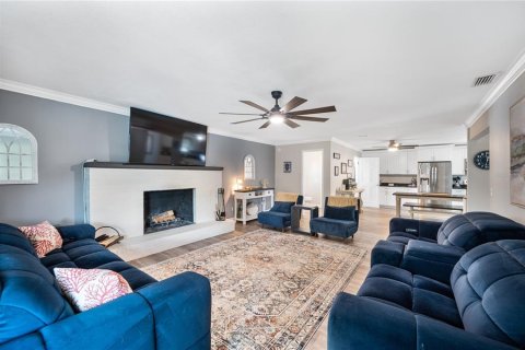 Villa ou maison à vendre à Lakeland, Floride: 5 chambres, 217.48 m2 № 2421740 - photo 13