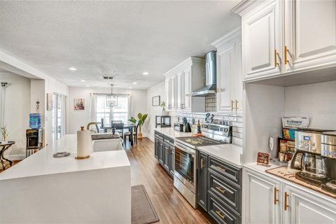 Купить виллу или дом в Клермон, Флорида 15 комнат, 293.11м2, № 1598182 - фото 12