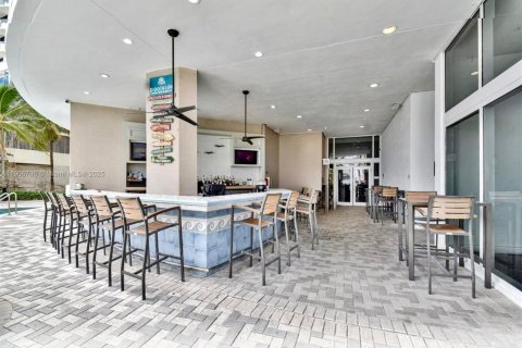 Снять в аренду кондоминиум в Санни-Айлс-Бич, Флорида 1 спальня, 91.97м2, № 1963237 - фото 18