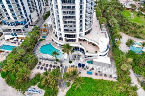 Снять в аренду кондоминиум в Санни-Айлс-Бич, Флорида 1 спальня, 91.97м2, № 1963237 - фото 13