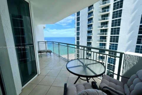 Снять в аренду кондоминиум в Санни-Айлс-Бич, Флорида 1 спальня, 91.97м2, № 1963237 - фото 27